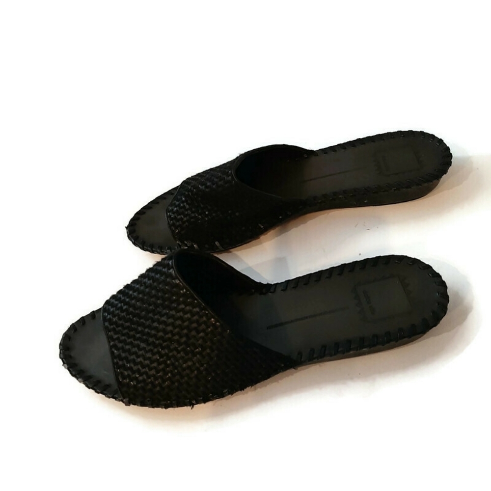 Dolce Vita Black woven slides. Chic 9
